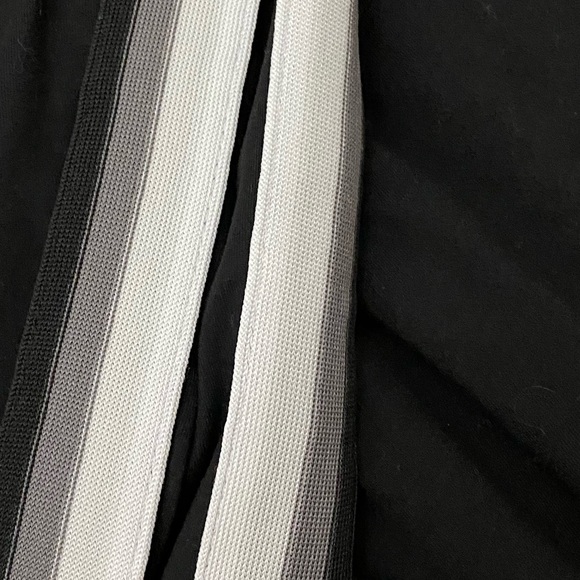 Black jogger pant with white and gray stripe-size L - Picture 7 of 7